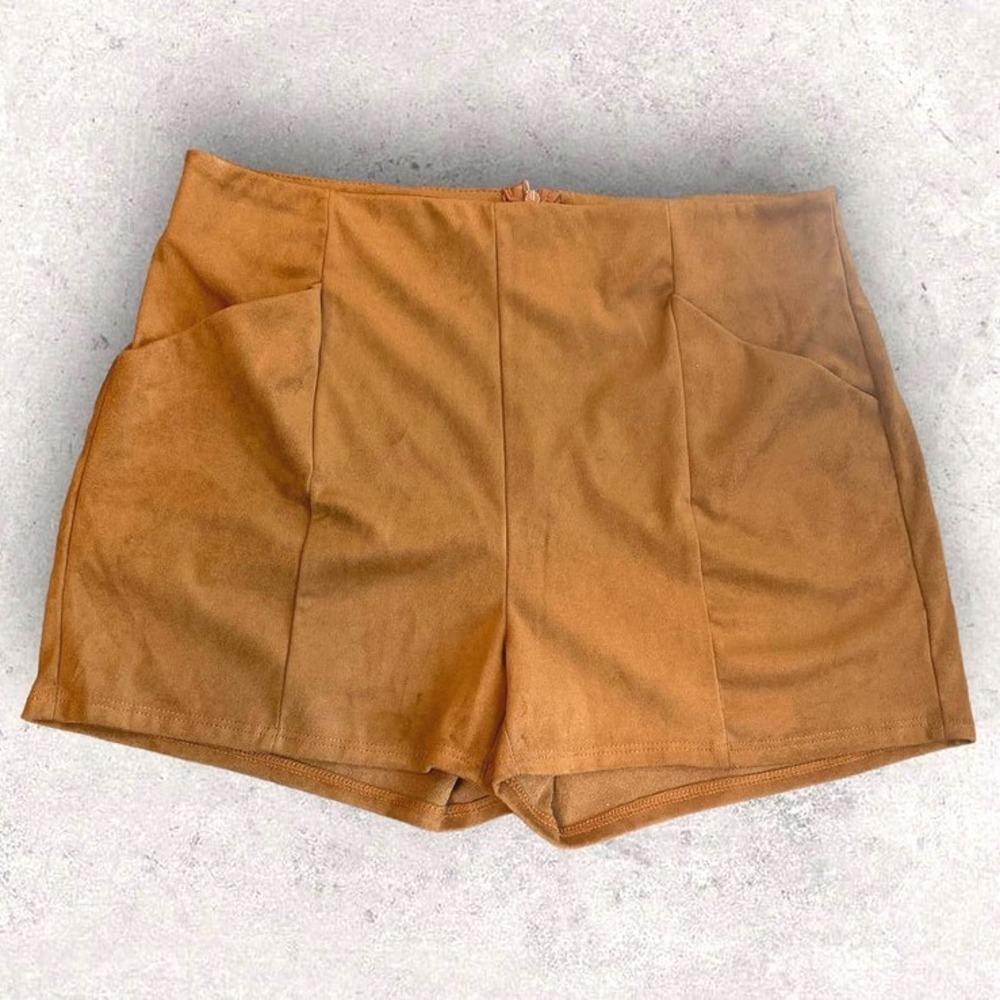 Le‎ Lis Faux Suede Tan Shorts NWT